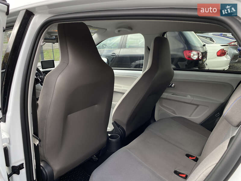 Хэтчбек Volkswagen e-Up 2015 в Луцке фото 47 Хэтчбек Volkswagen e-Up 2015 в Луцке