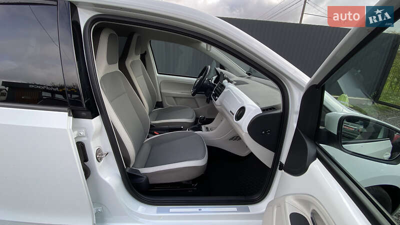 Хэтчбек Volkswagen e-Up 2015 в Луцке фото 56 Хэтчбек Volkswagen e-Up 2015 в Луцке