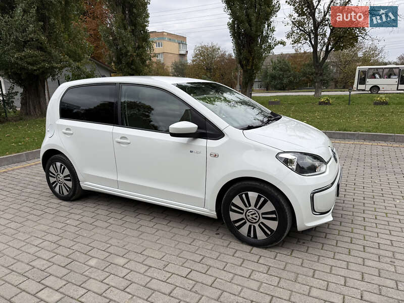 Хэтчбек Volkswagen e-Up 2013 в Каменец-Подольском