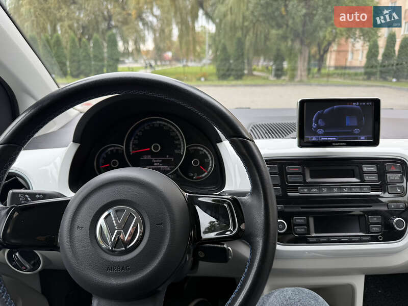 Хэтчбек Volkswagen e-Up 2013 в Каменец-Подольском