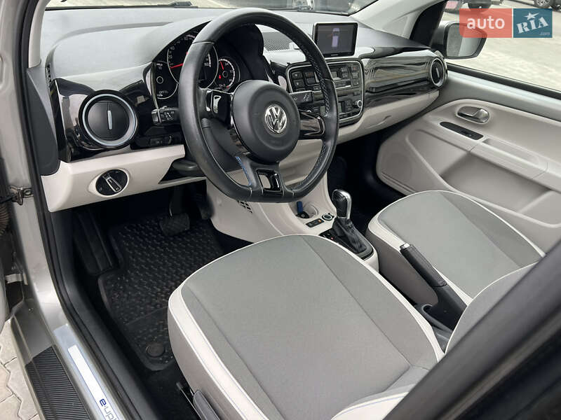 Хэтчбек Volkswagen e-Up 2014 в Львове