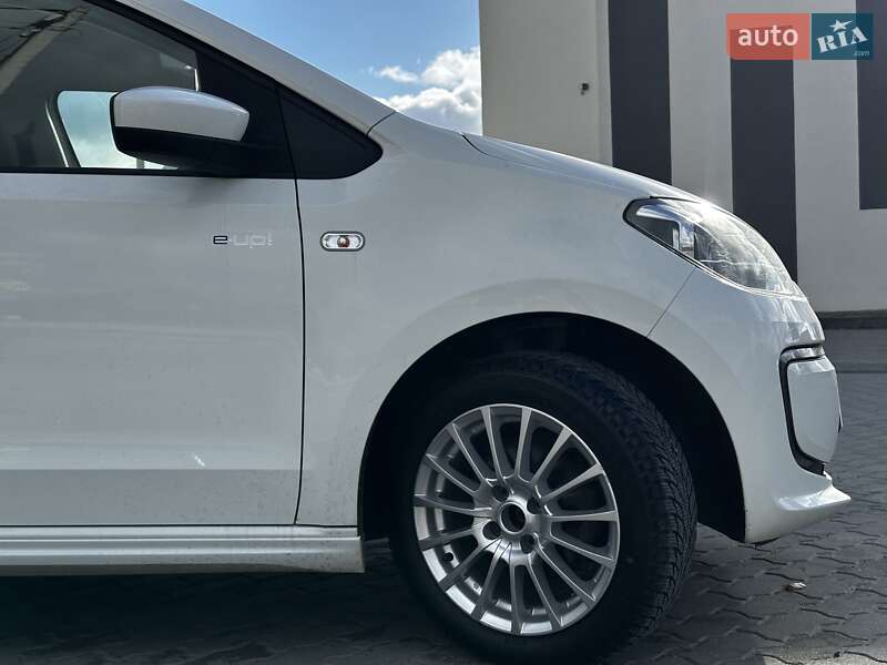 Хэтчбек Volkswagen e-Up 2014 в Львове фото 12 Хэтчбек Volkswagen e-Up 2014 в Львове