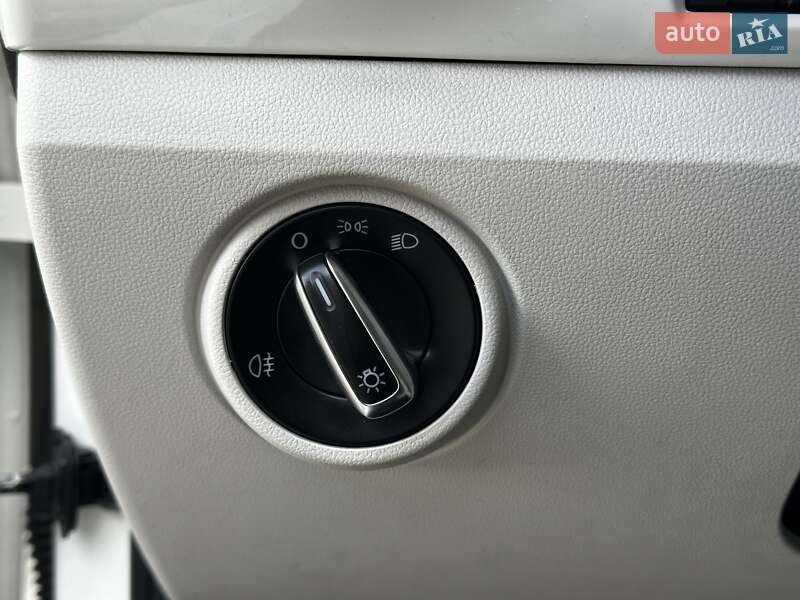 Хэтчбек Volkswagen e-Up 2014 в Львове фото 19 Хэтчбек Volkswagen e-Up 2014 в Львове