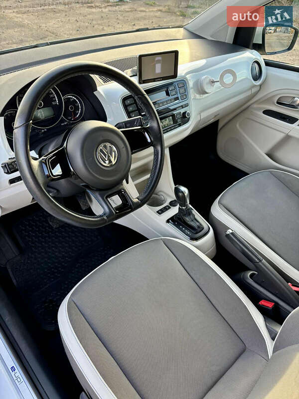 Хэтчбек Volkswagen e-Up 2013 в Кривом Роге фото 9 Хэтчбек Volkswagen e-Up 2013 в Кривом Роге