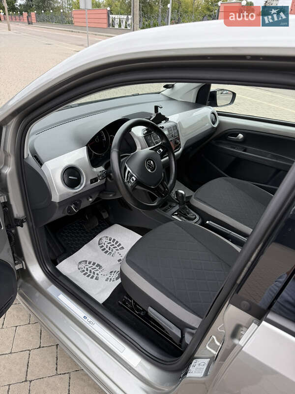 Хэтчбек Volkswagen e-Up 2021 в Дрогобыче