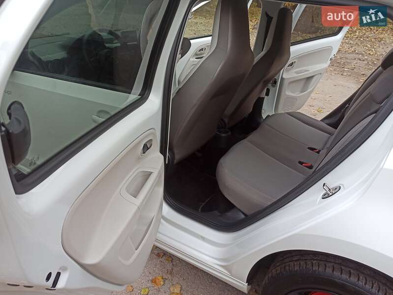 Хэтчбек Volkswagen e-Up 2013 в Запорожье фото 7 Хэтчбек Volkswagen e-Up 2013 в Запорожье