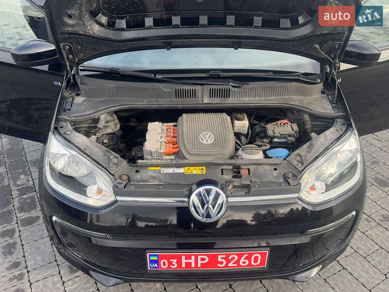 Хетчбек Volkswagen e-Up 2015 в Львові