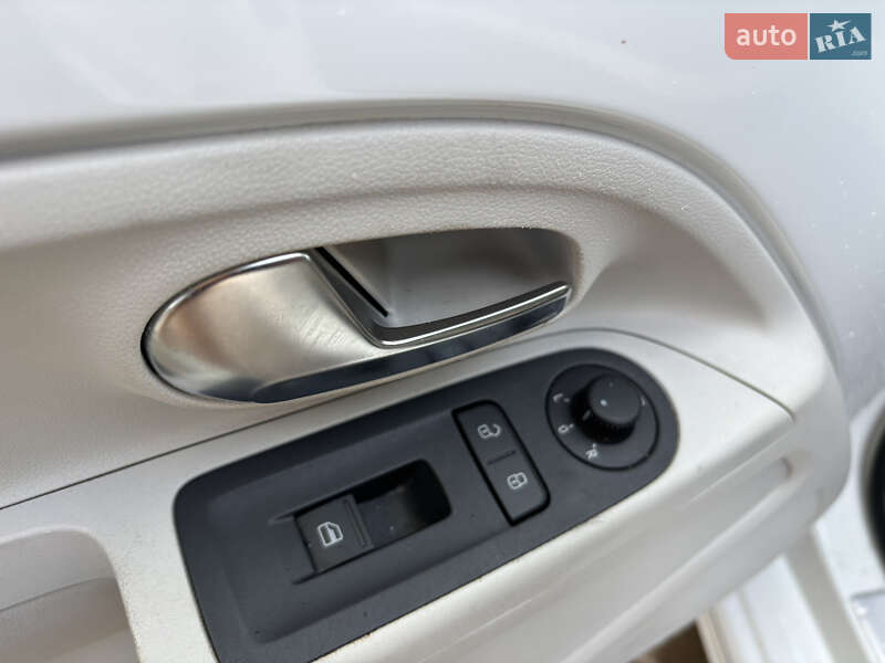 Хэтчбек Volkswagen e-Up 2013 в Владимире фото 11 Хэтчбек Volkswagen e-Up 2013 в Владимире