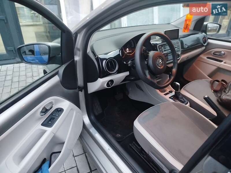 Хэтчбек Volkswagen e-Up 2014 в Львове фото 10 Хэтчбек Volkswagen e-Up 2014 в Львове