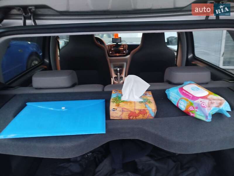 Хэтчбек Volkswagen e-Up 2014 в Львове фото 7 Хэтчбек Volkswagen e-Up 2014 в Львове