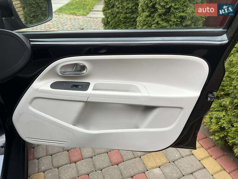 Хэтчбек Volkswagen e-Up 2014 в Львове фото 154 Хэтчбек Volkswagen e-Up 2014 в Львове