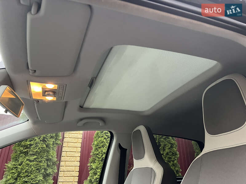 Хэтчбек Volkswagen e-Up 2014 в Львове фото 157 Хэтчбек Volkswagen e-Up 2014 в Львове