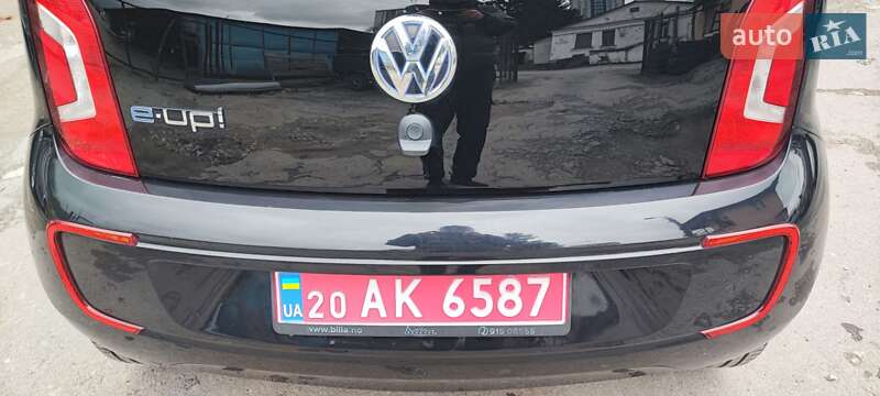 Хэтчбек Volkswagen e-Up 2015 в Каменец-Подольском
