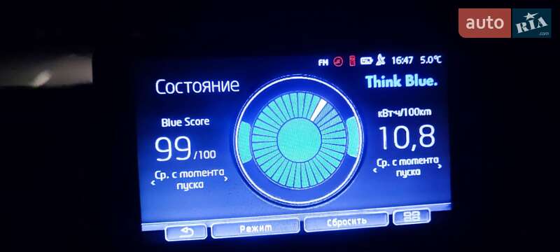 Хэтчбек Volkswagen e-Up 2015 в Каменец-Подольском