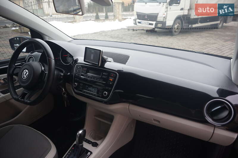 Хэтчбек Volkswagen e-Up 2014 в Самборе