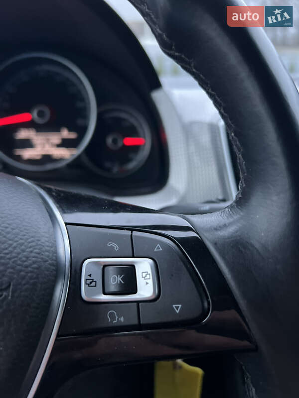 Хетчбек Volkswagen e-Up 2017 в Луцьку