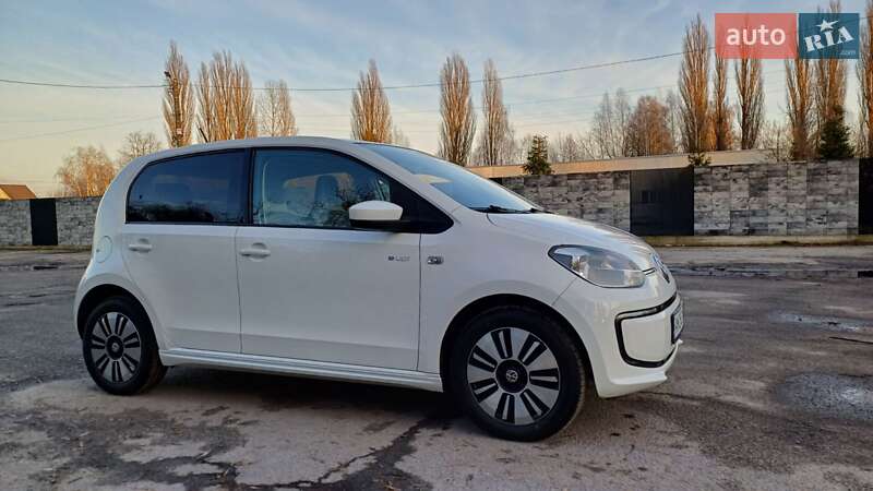 Хэтчбек Volkswagen e-Up 2013 в Звягеле фото 3 Хэтчбек Volkswagen e-Up 2013 в Звягеле