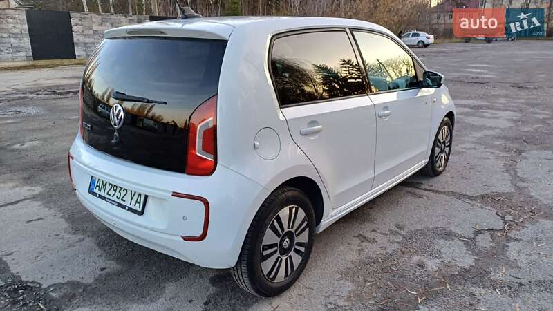 Хэтчбек Volkswagen e-Up 2013 в Звягеле фото 9 Хэтчбек Volkswagen e-Up 2013 в Звягеле