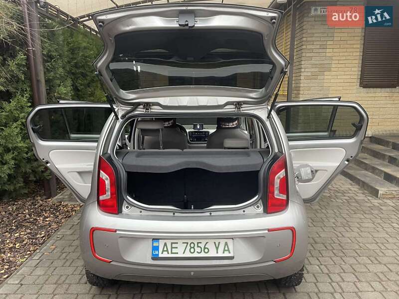 Хетчбек Volkswagen e-Up 2014 в Дніпрі