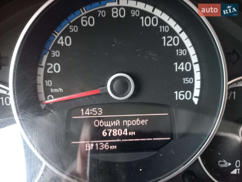 Хетчбек Volkswagen e-Up 2015 в Львові