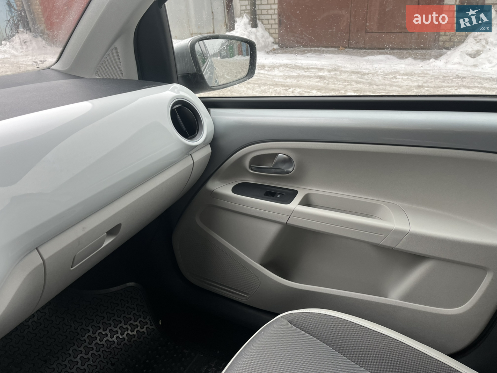 2013 Volkswagen up! - мініатюра 8