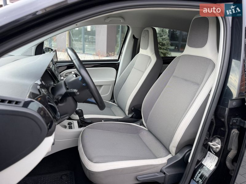 Хетчбек Volkswagen e-Up 2013 в Городку