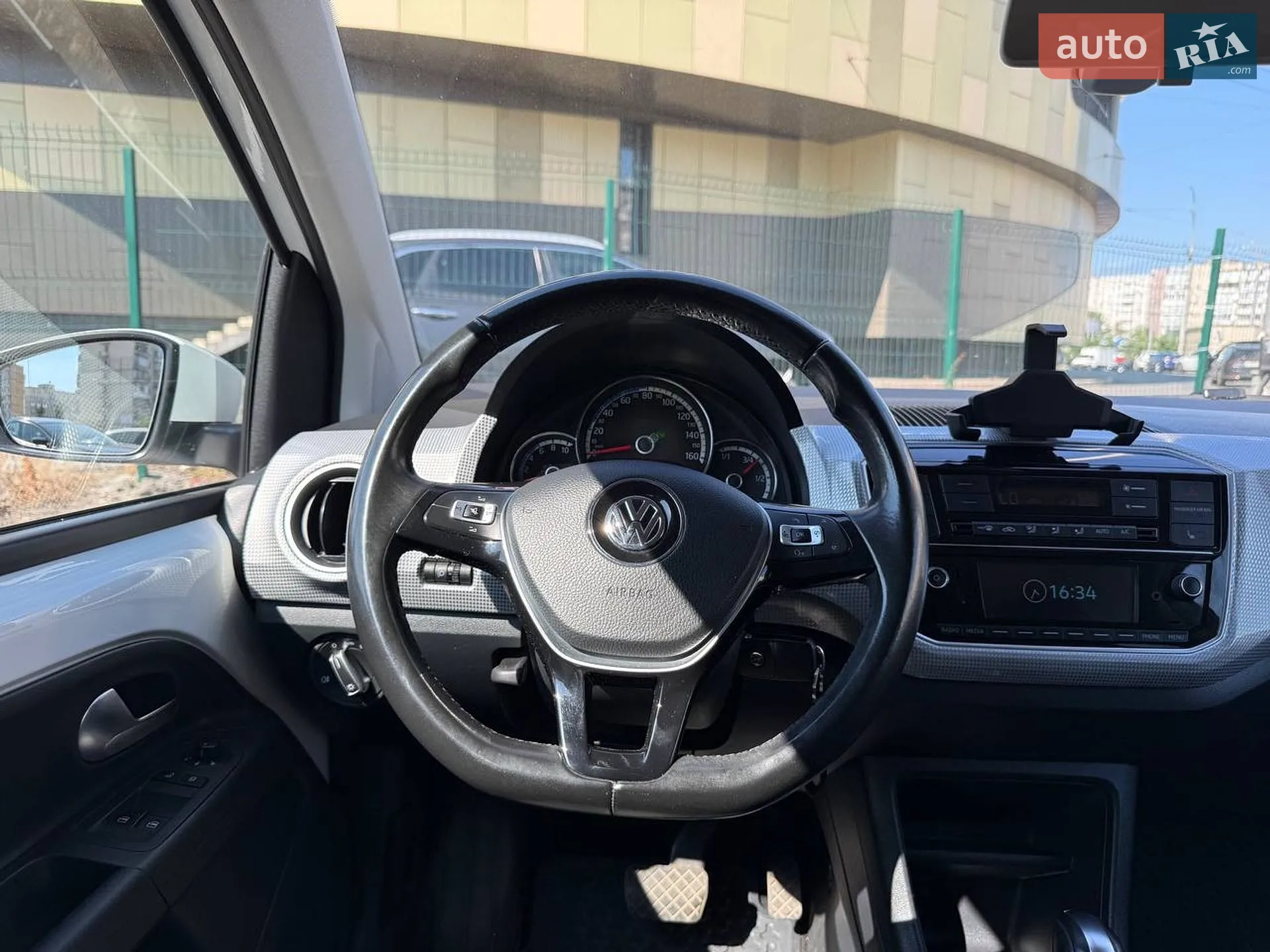 2017 Volkswagen up! - мініатюра 15