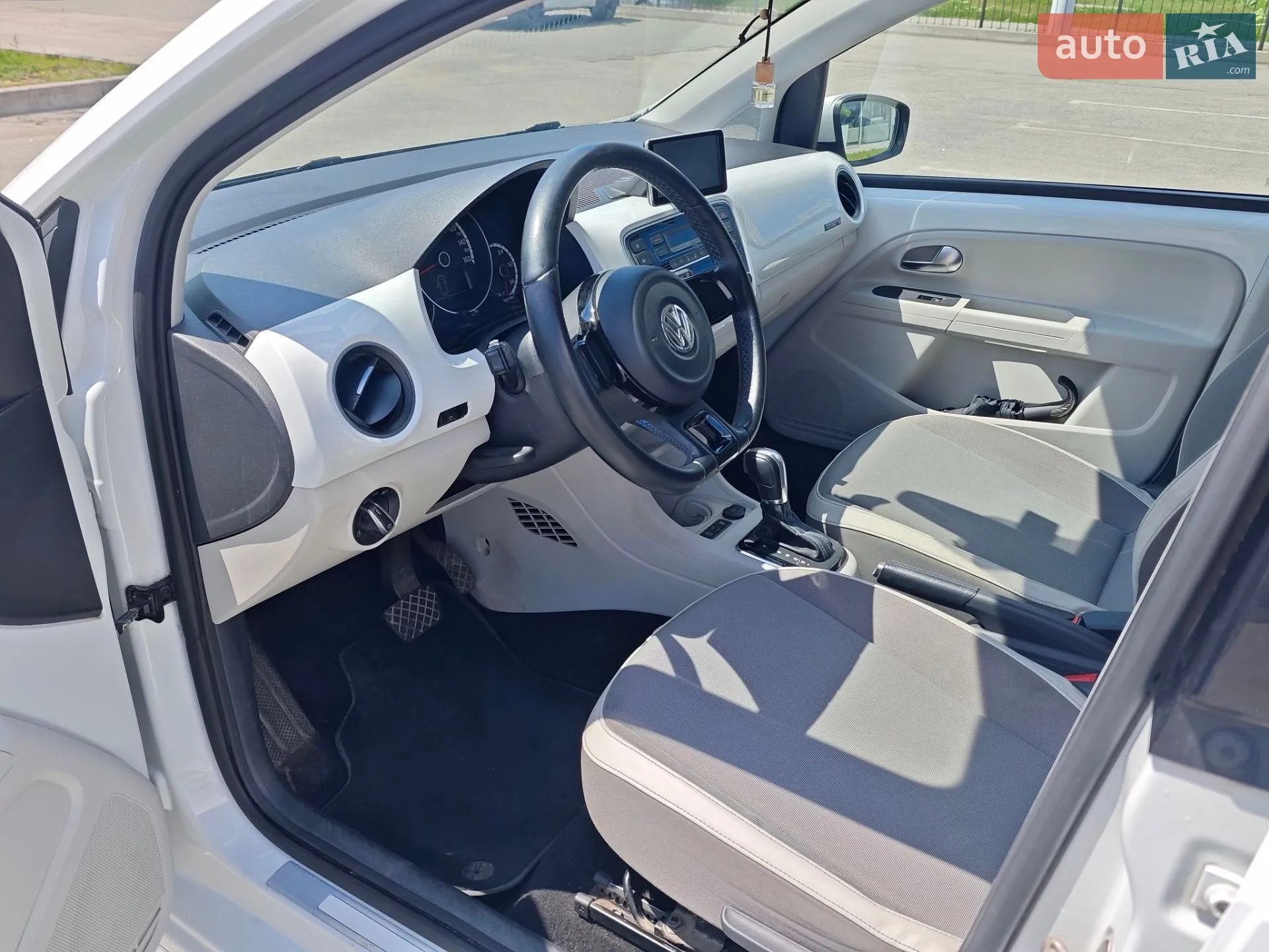 2014 Volkswagen up! - мініатюра 9