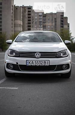 Кабриолет Volkswagen Eos 2015 в Киеве
