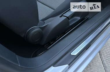 Кабриолет Volkswagen Eos 2010 в 