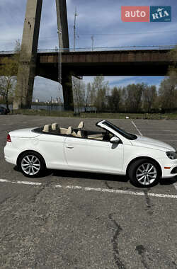 Кабриолет Volkswagen Eos 2011 в 