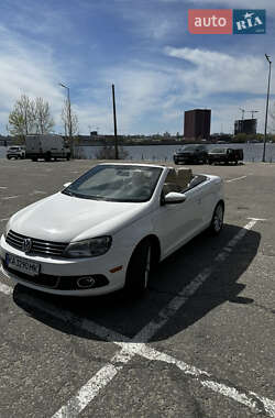 Кабриолет Volkswagen Eos 2011 в 