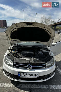 Кабриолет Volkswagen Eos 2011 в 