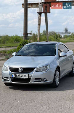 Кабриолет Volkswagen Eos 2006 в 