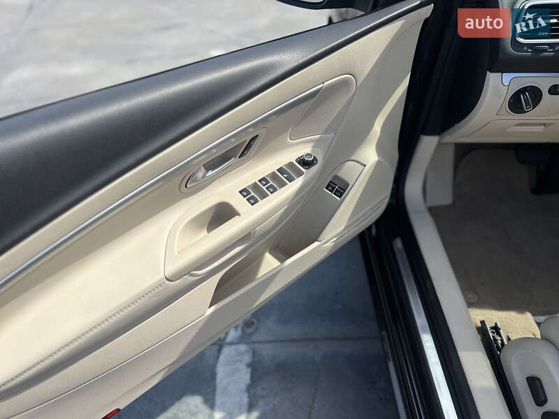 Кабриолет Volkswagen Eos 2013 в Киеве