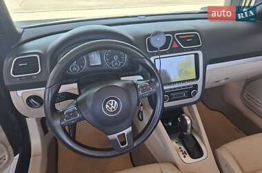 Кабриолет Volkswagen Eos 2011 в 