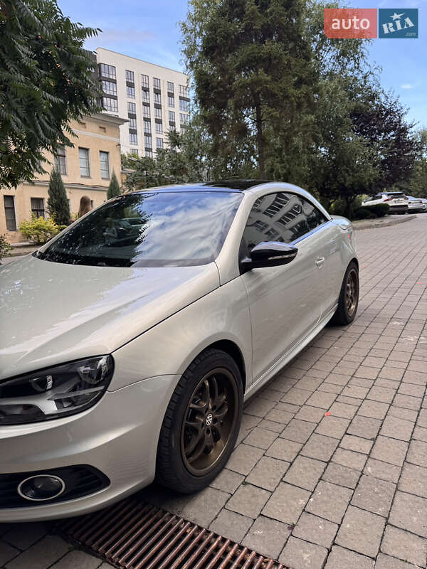 Кабриолет Volkswagen Eos 2012 в Ивано-Франковске
