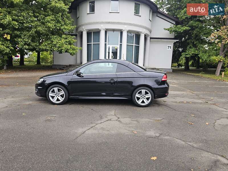 Кабриолет Volkswagen Eos 2012 в Киеве