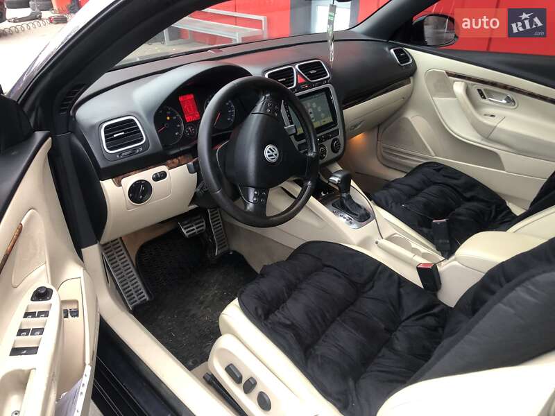Кабриолет Volkswagen Eos 2006 в Калуше