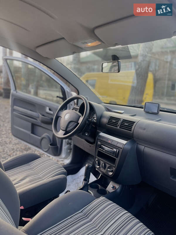 Хэтчбек Volkswagen Fox 2008 в Луцке