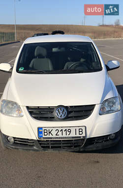 Хэтчбек Volkswagen Fox 2010 в Ровно