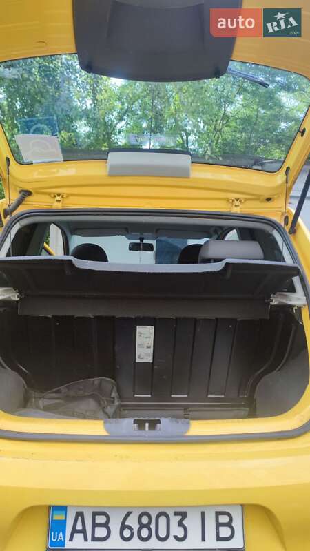 Хетчбек Volkswagen Fox 2010 в Вінниці