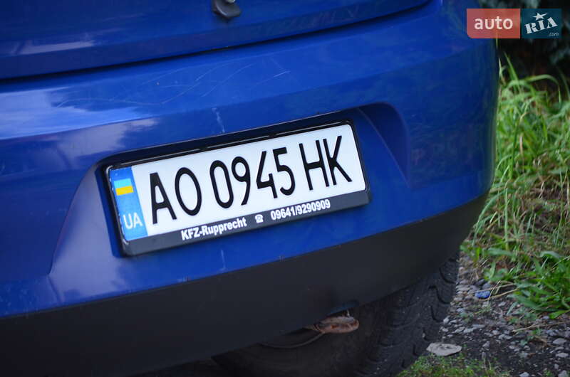 Хэтчбек Volkswagen Fox 2005 в Хусте