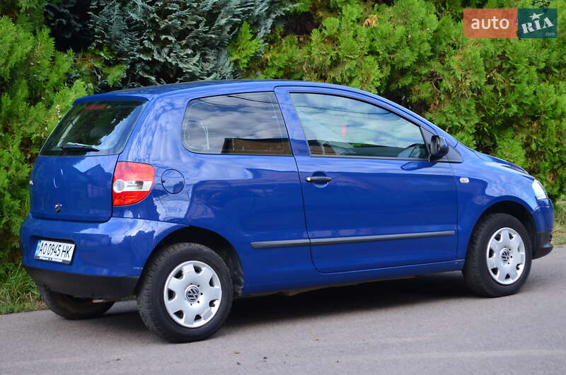 Хэтчбек Volkswagen Fox 2005 в Хусте