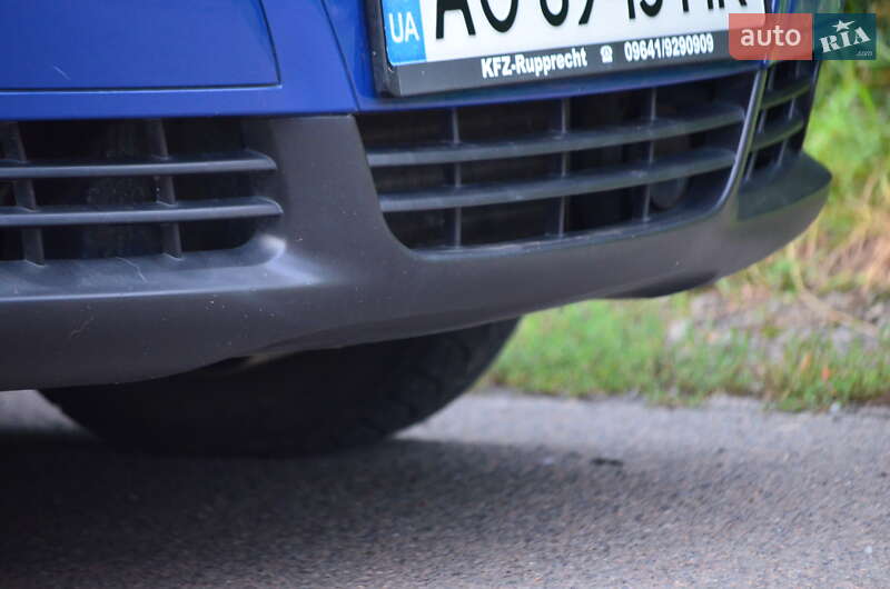 Хэтчбек Volkswagen Fox 2005 в Хусте