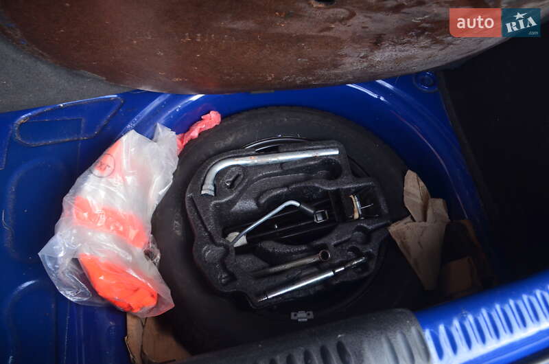 Хэтчбек Volkswagen Fox 2005 в Хусте