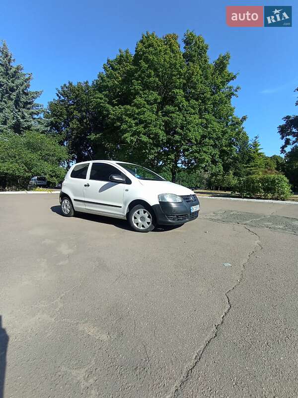 Хэтчбек Volkswagen Fox 2010 в Ровно