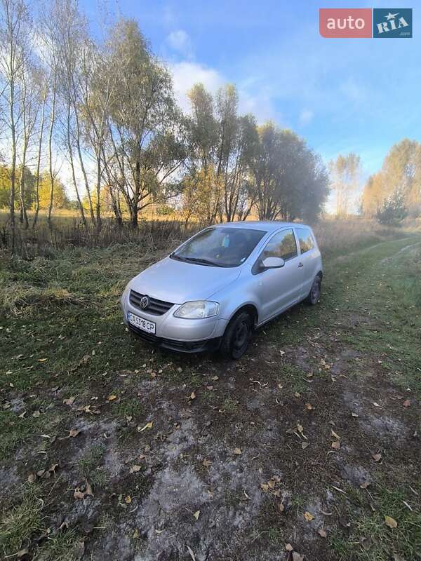 Хэтчбек Volkswagen Fox 2005 в 