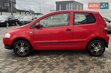 Хэтчбек Volkswagen Fox 2005 в  фото 4 Хэтчбек Volkswagen Fox 2005 в