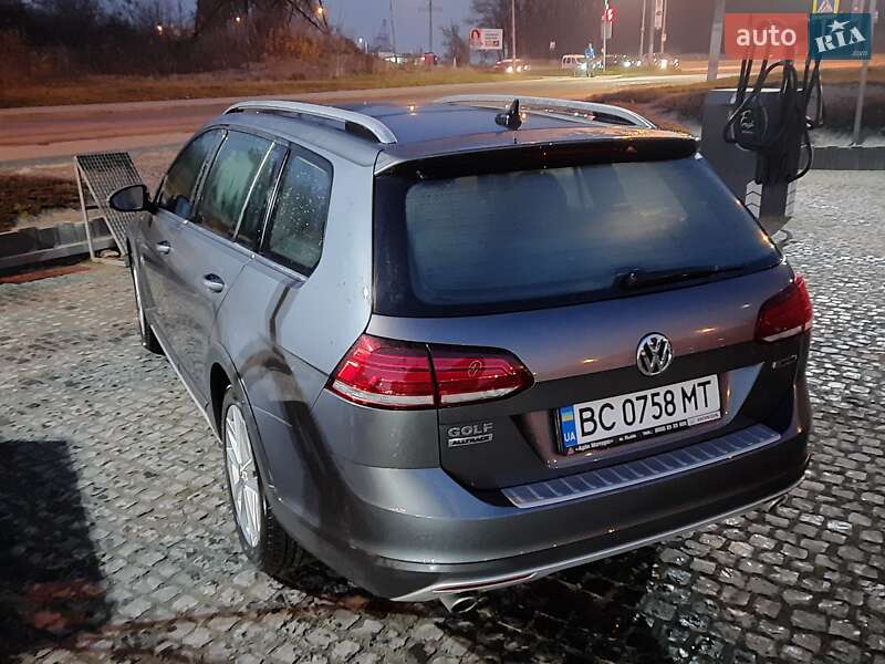 Универсал Volkswagen Golf Alltrack 2018 в Львове